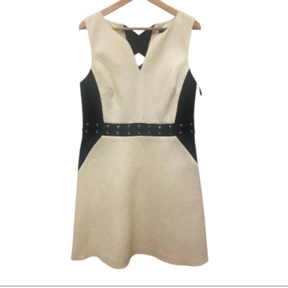 NWT Karen Millen Black & White
Sleeveless Dress Sz 12